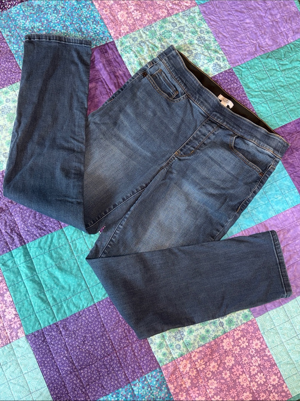 Pull-on Jeans Size 10 Croft & Barrow comfy, classic 5-pocket